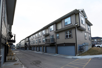 62 Evanscrest Gdns NW in Calgary, AB - Building Photo - Building Photo