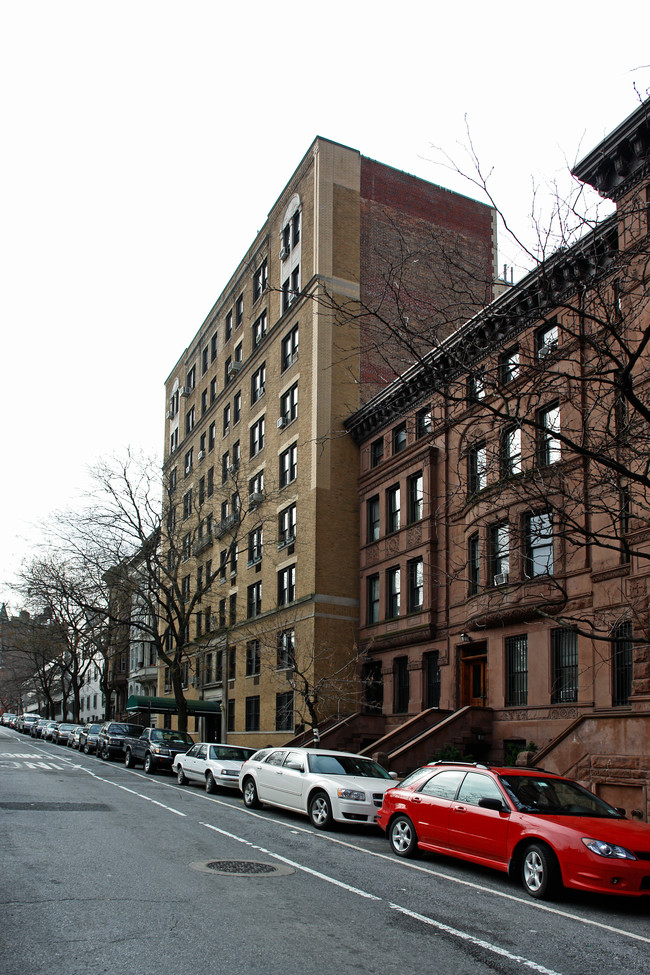 160 W 77th St in New York, NY - Foto de edificio - Building Photo