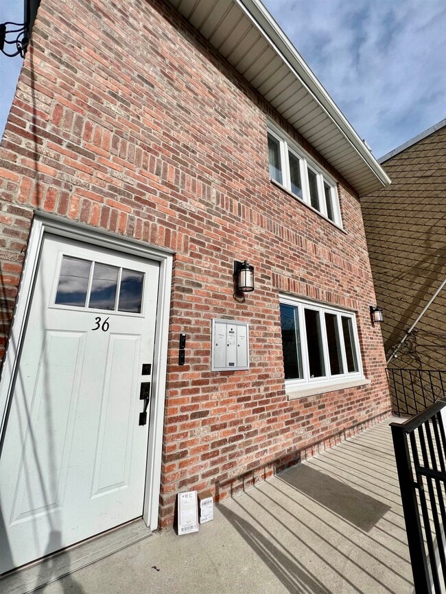 36 Grace St in Jersey City, NJ - Building Photo - Building Photo