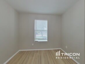 2926 Umiak Dr in Houston, TX - Building Photo - Building Photo