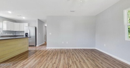 2806 E 3rd St in Panama City, FL - Building Photo - Building Photo