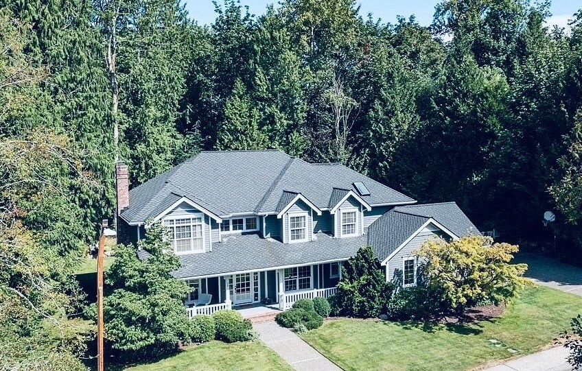 24126 SE 16th Pl in Sammamish, WA - Building Photo