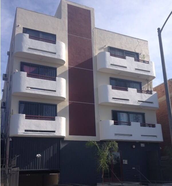 Bonnie Brae Apartments in Los Angeles, CA - Building Photo