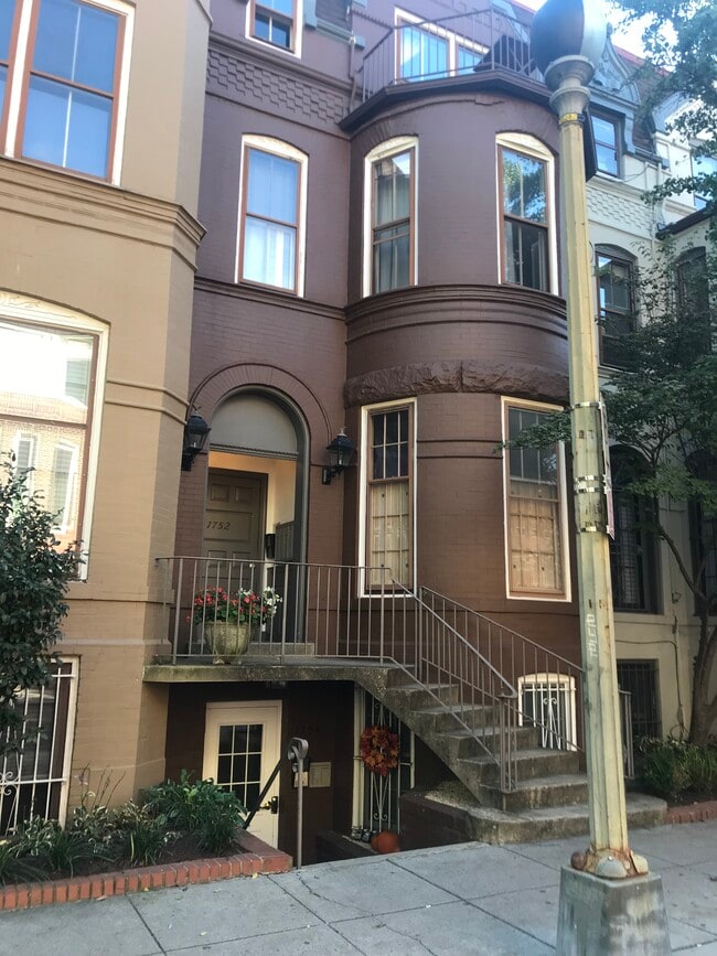 property at 1752 Corcoran St NW