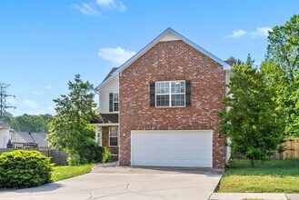2872 Sharpie Dr in Clarksville, TN - Building Photo - Building Photo
