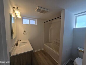 79 Middle Rd in Lake George, NY - Building Photo - Building Photo