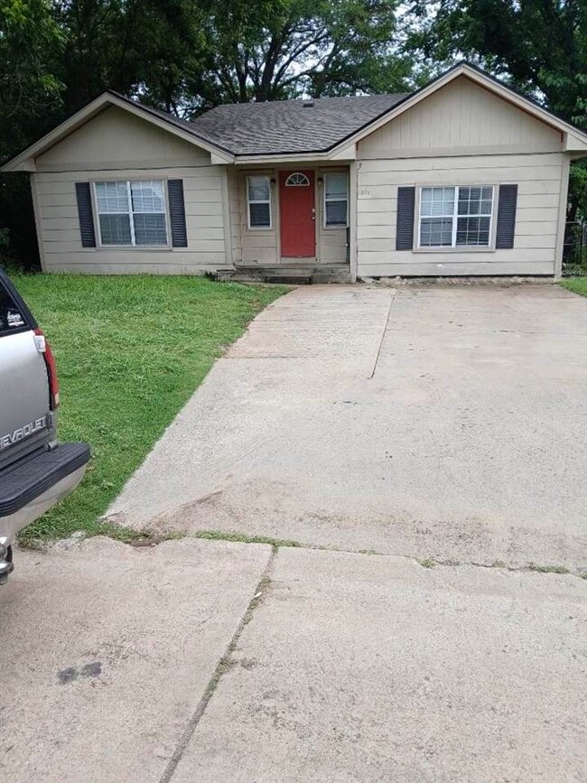 property at 1804 NW Lincoln Ave