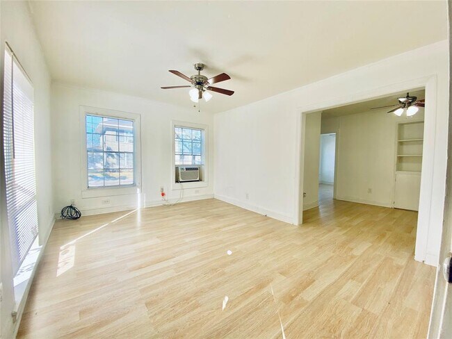 1 Sidney St-Unit -1 in Houston, TX - Building Photo - Building Photo