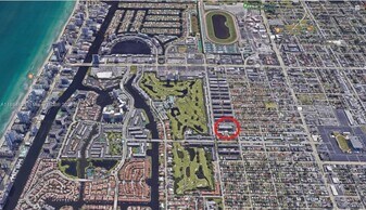 1300 Moffett St in Hallandale Beach, FL - Building Photo