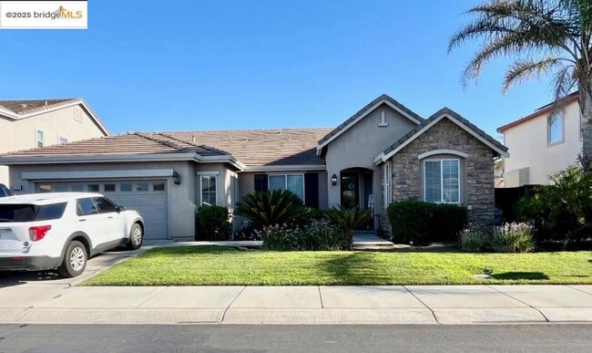 property at 6160 Seneca Cir
