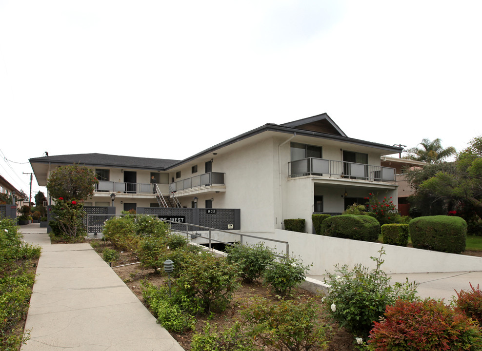 Jade West Apartments in Arcadia, CA - Building Photo