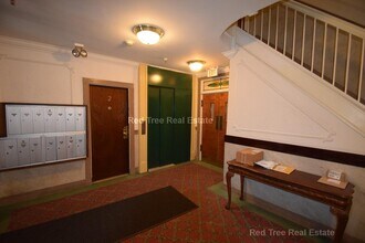 117 Park Dr in Boston, MA - Building Photo - Building Photo