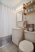 2104-2106 E 58th St in Minneapolis, MN - Foto de edificio - Building Photo