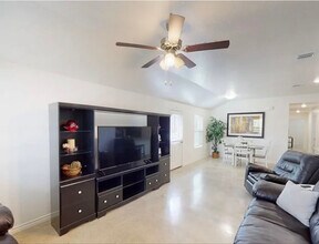 6100 Harriet Tubman Ave in Killeen, TX - Foto de edificio - Building Photo