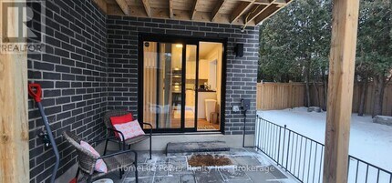 19 Ferris Cir in Guelph, ON - Building Photo - Building Photo