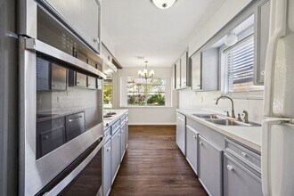 12826 Westmere Dr in Houston, TX - Building Photo - Building Photo