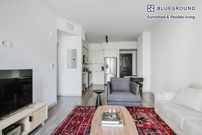 221 SW 12th St in Miami, FL - Building Photo - Building Photo
