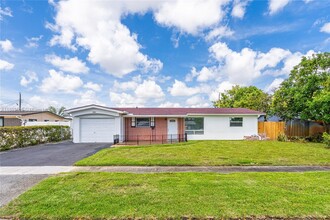 4921 NW 12th Ct in Lauderhill, FL - Building Photo - Building Photo