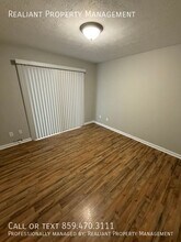 209 Lakeshore Dr in Lexington, KY - Building Photo - Building Photo