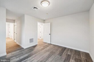 908 E Baltimore Pike, Unit 6 in Kennett Square, PA - Foto de edificio - Building Photo