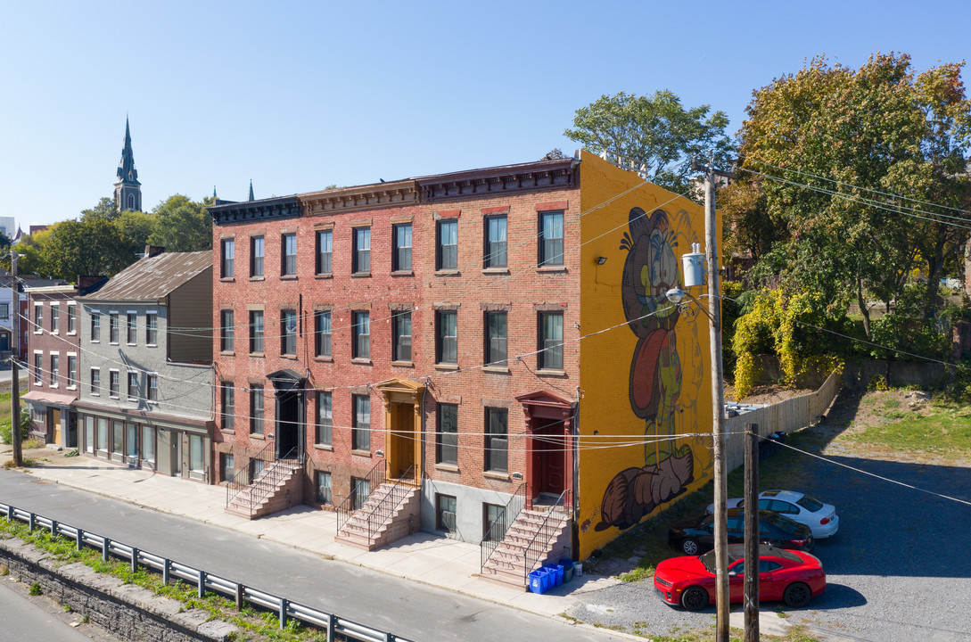 Broadway Lofts in Albany, NY - Building Photo