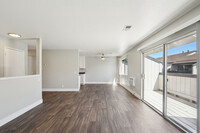 Kentwood Apartments in Napa, CA - Building Photo - Building Photo