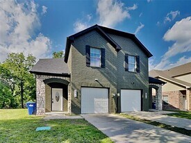 807 Fenet St in McKinney, TX - Building Photo