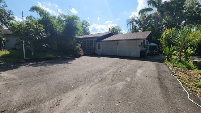 property at 2405 Neptune Rd
