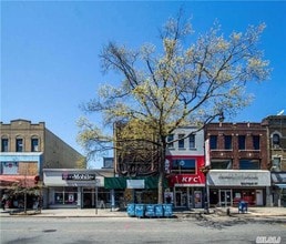 30-44 Steinway St in Astoria, NY - Building Photo - Building Photo