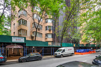 Sutton Manor Apartments in New York, NY - Building Photo - Building Photo