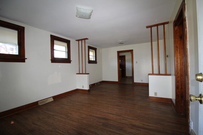 57 Elmont Rd in Sullivan, MO - Building Photo - Building Photo