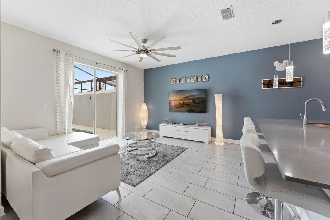 4832 Dedication St in Kissimmee, FL - Building Photo