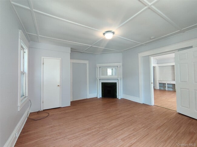 property at 85 N Hamilton St
