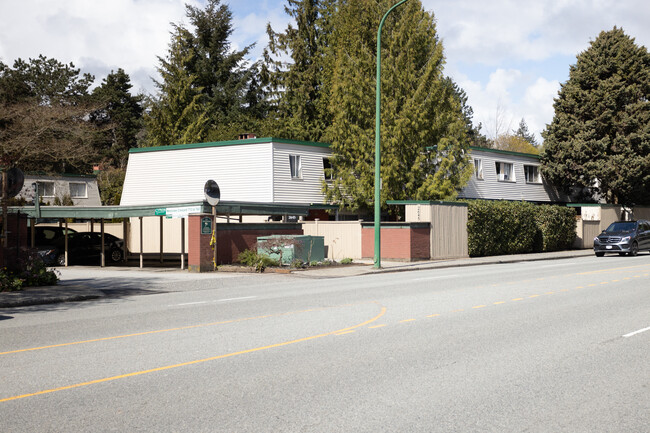 Cypress Gardens in North Vancouver, BC - Building Photo - Building Photo