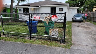 941 NW 99th St in Miami, FL - Building Photo