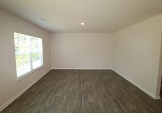 182 Carriage Cove Cir in Mocksville, NC - Building Photo - Building Photo