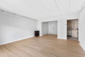 125 Pleasant St in Brookline, MA - Building Photo - Building Photo