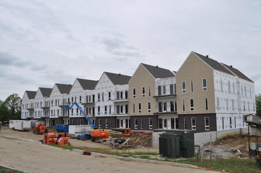 Eastbrook Flats in Iowa City, IA - Building Photo