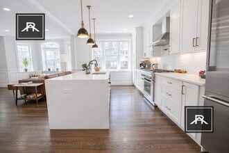 128 Longwood Ave, Unit 2 in Brookline, MA - Building Photo - Building Photo