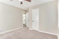 2077 Rosewood Rd photo'