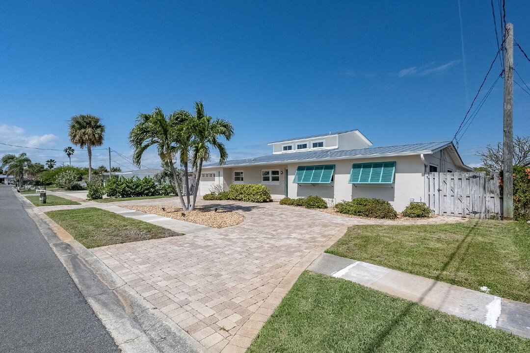 471 Sandpiper Dr in Satellite Beach, FL - Building Photo