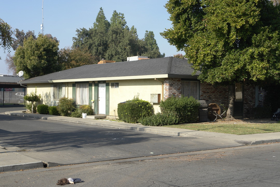 2471 Palm Ave in Atwater, CA - Building Photo