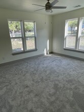 707 W 5th St in Lampasas, TX - Building Photo - Building Photo
