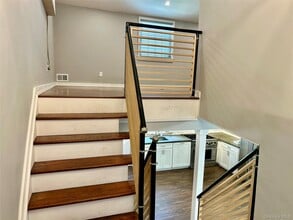 30 Mayflower Ln in East Setauket, NY - Building Photo - Building Photo