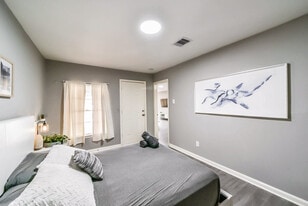 5130 Cosby St in Houston, TX - Building Photo