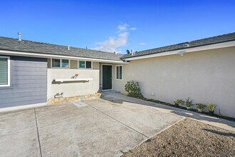 7684 Meadowbrook Ct in San Diego, CA - Building Photo - Building Photo