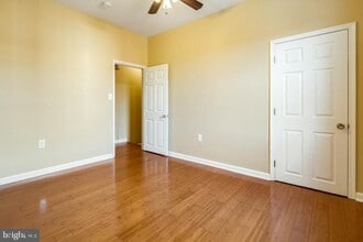 2501 Carpenter St, Unit 2 in Philadelphia, PA - Building Photo - Building Photo