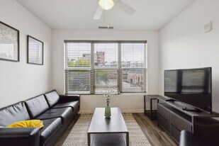 305 E Front St in Missoula, MT - Building Photo