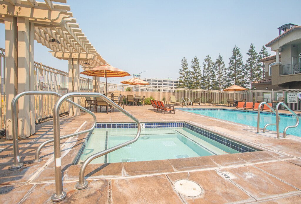 The Crossing at Montague Milpitas, CA Apartments