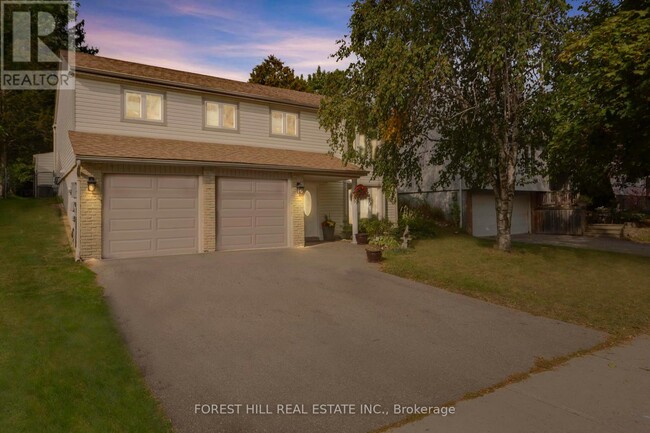 22 Red Mills Dr in East Gwillimbury, ON - Building Photo - Building Photo